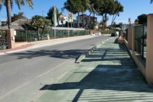 Teulada: Carril bici en la carretera Moraira-Calp