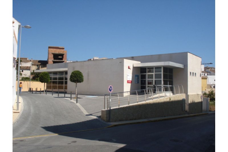 El Centro de Salud de Teulada dobla turnos y horario para atender usuarios de Moraira y Benitatxell