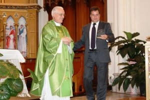 Domingo Sabater se despide como rector de la parroquia tras 17 aos  