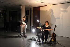 Poemas y canciones para incitar a la sororidad femenina en el Día Internacional de la Mujer en Ondara