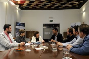 El regidor de Pedreguer Ferran Lloret participa en una reunin entre el Fons Valenci per la Solidaritat y la Diputaci de Valncia