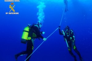 La Guardia Civil rescata el cadver de un submarinista en Xbia 