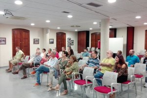 Jess Huguet disserta sobre els ctars valencians a la Casa de Cultura d'Ondara
