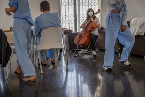 El Hospital de Dnia ofereix tallers de musicoterpia per a familiars i pacients ingressats en psiquiatria