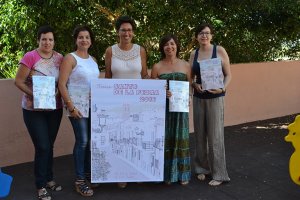 Nou dones formen la Comissi de Festes dels Sants de la Pedra de Teulada