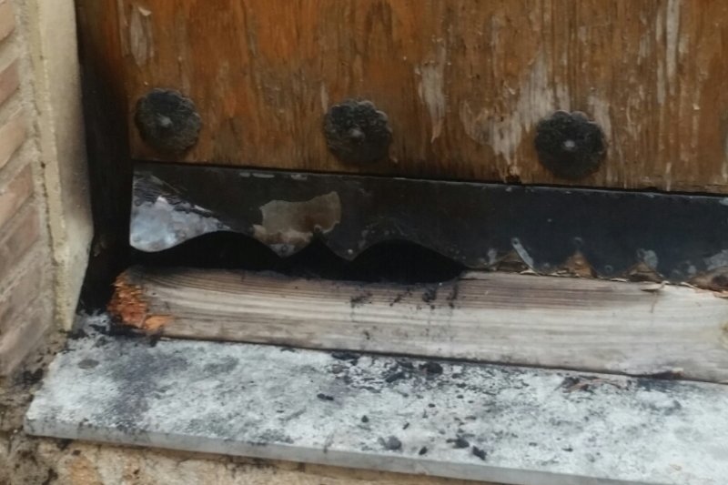 Intentan quemar la puerta del Convento de las Agustinas de Dnia