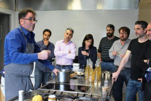 El zumo ecolgico se introduce en la cocina creativa de la comarca
