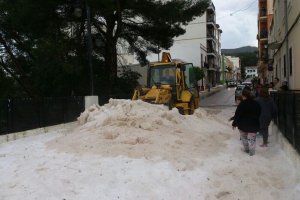 Al Ayuntamiento de Gata pide la declaracin de zona catastrfica a causa de la granizada del lunes