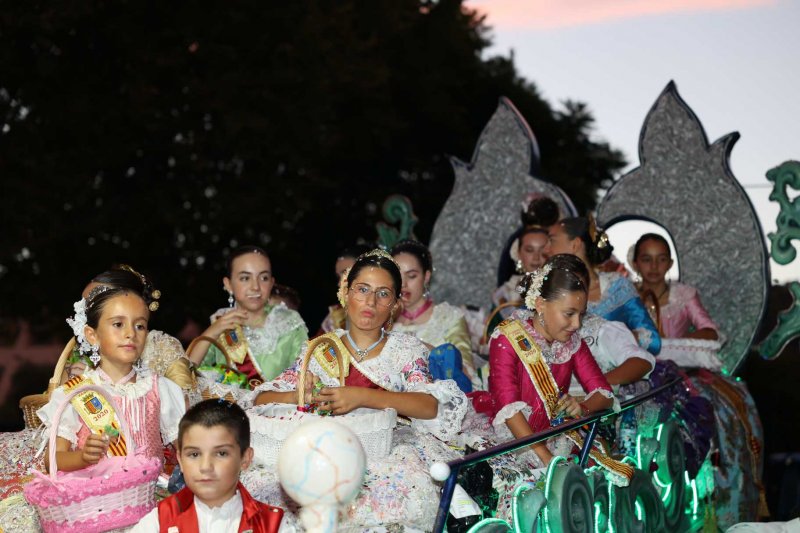 Les carrosses de les festes de Loreto de Xbia tornen amb una gran participaci i molta crtica i ironia